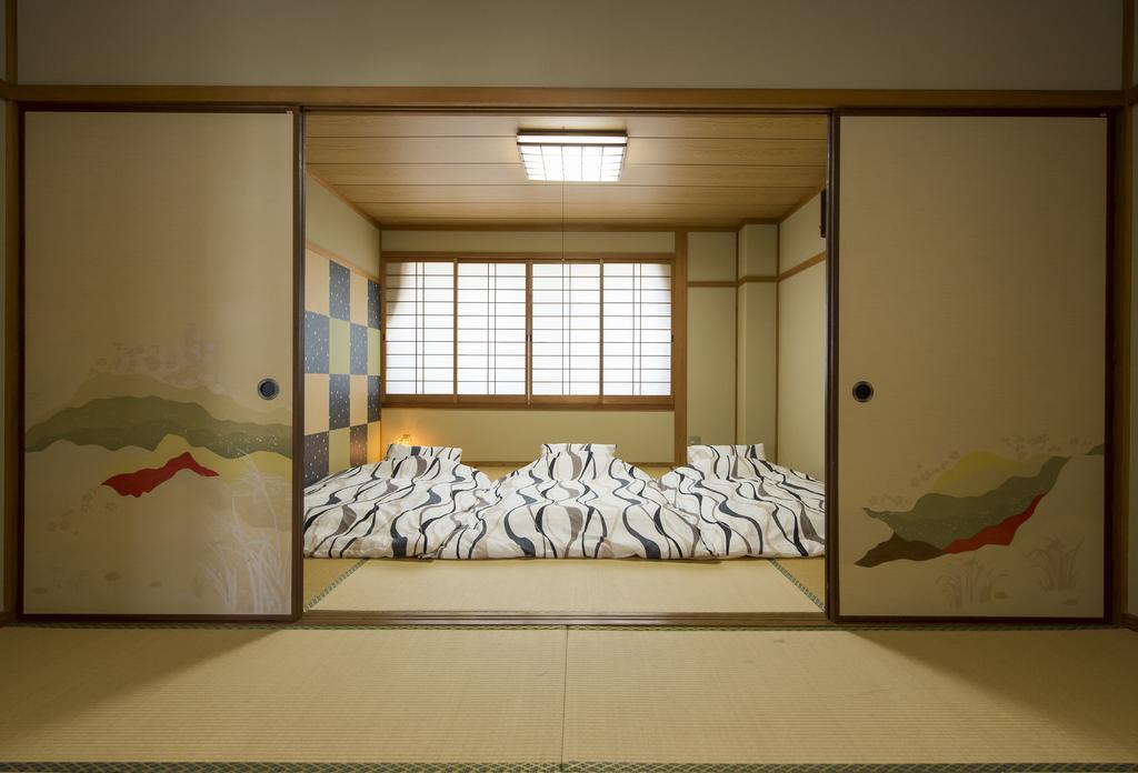 Green House Hiroshima Bagian luar foto