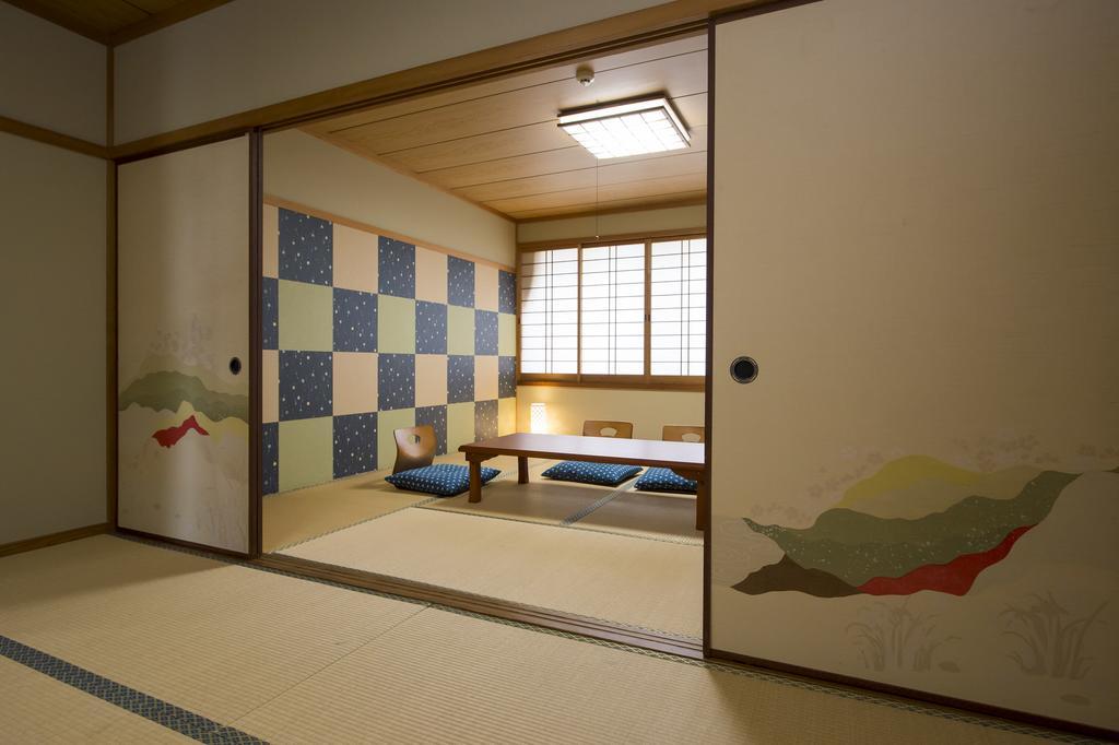 Green House Hiroshima Bagian luar foto